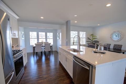 106 E Lonnquist Blvd, Mount Prospect, IL 60056 photo 5