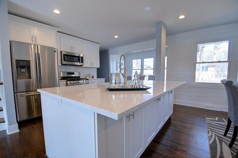 106 E Lonnquist Blvd, Mount Prospect, IL 60056 photo 7
