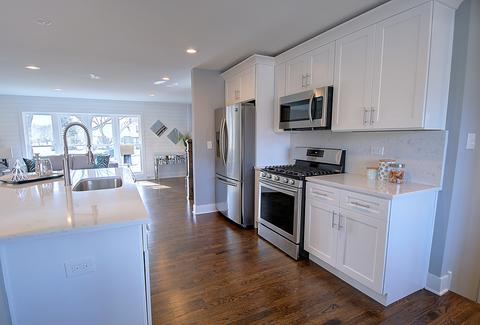 106 E Lonnquist Blvd, Mount Prospect, IL 60056 photo 8