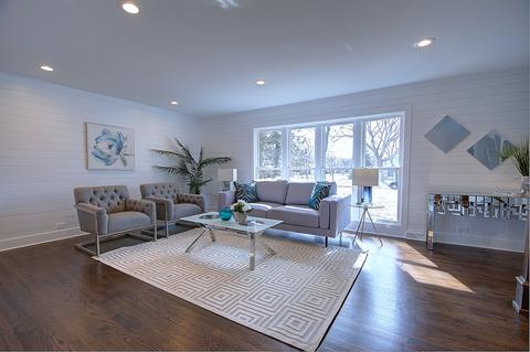 106 E Lonnquist Blvd, Mount Prospect, IL 60056 photo 2