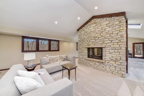 33 W265 Shagbark Rd, Wayne, IL 60184 photo 23
