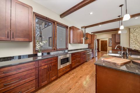 33 W265 Shagbark Rd, Wayne, IL 60184 photo 11