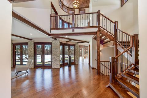 33 W265 Shagbark Rd, Wayne, IL 60184 photo 4