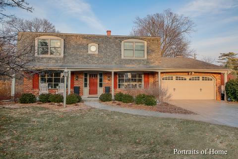 1597 Surrey Dr, Wheaton, IL 60189 photo 1