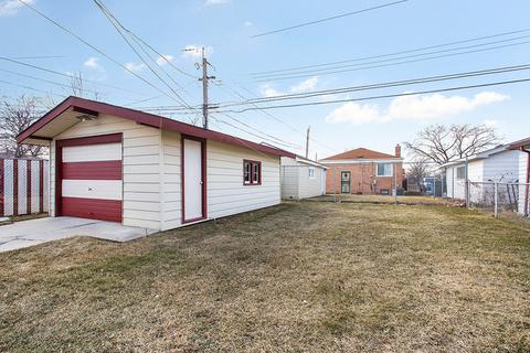 8050 S Kolin Ave, Chicago, IL 60652 photo 13