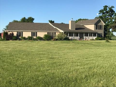 2018 Johnson Rd, Oswego, IL 60543 photo 2