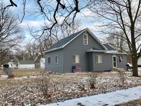 505 Mcclellan St, Chenoa, IL 61726 photo 2