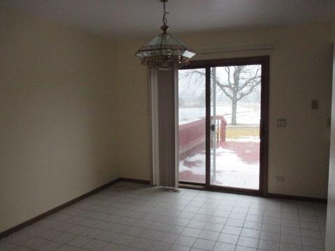 643 Adobe Ct, Carol Stream, IL 60188 photo 3