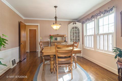 223 S Pine St, Mount Prospect, IL 60056 photo 4