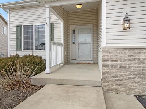 2921 Twin Falls Dr, Plainfield, IL 60586 photo 2