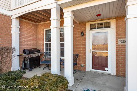 7520 Claridge Dr #H, Bridgeview, IL 60455 photo 3
