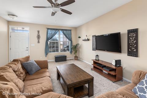 7520 Claridge Dr #H, Bridgeview, IL 60455 photo 4