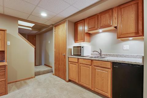 203 Hillcrest Ln, Steger, IL 60475 photo 21