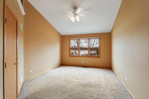 203 Hillcrest Ln, Steger, IL 60475 photo 18