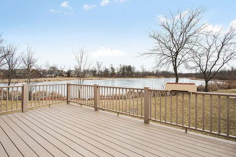 203 Hillcrest Ln, Steger, IL 60475 photo 2