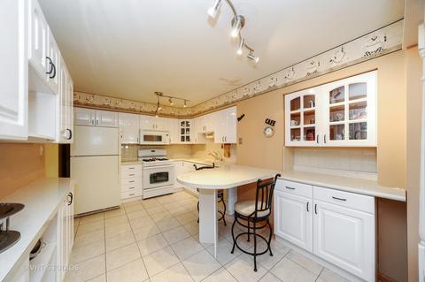 1412 Bayside Dr, Wheeling, IL 60090 photo 3
