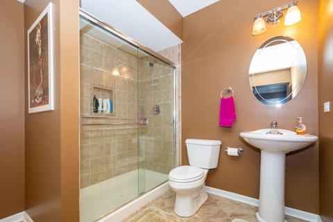 1323 Meade Dr, Lindenhurst, IL 60046 photo 31