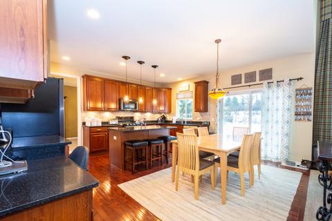1323 Meade Dr, Lindenhurst, IL 60046 photo 8