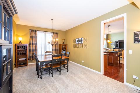 1323 Meade Dr, Lindenhurst, IL 60046 photo 5