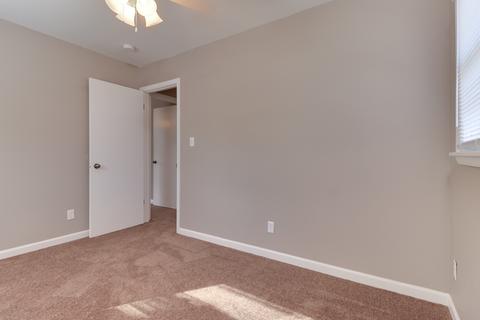 301 W Raab Rd, Normal, IL 61761 photo 15