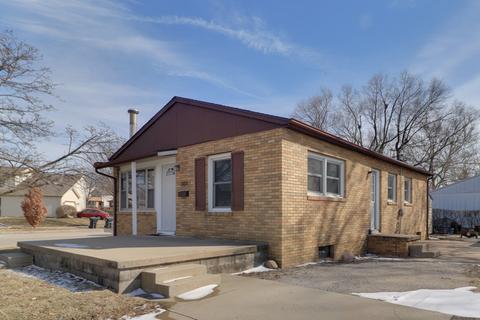 301 W Raab Rd, Normal, IL 61761 photo 2