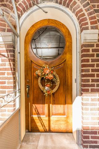 717 Selborne Rd, Riverside, IL 60546 photo 3