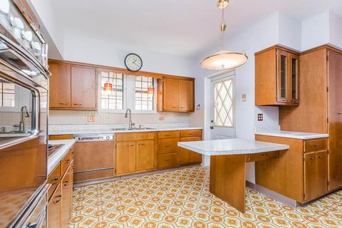 717 Selborne Rd, Riverside, IL 60546 photo 13