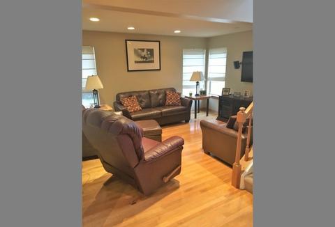 427 Harvard Ln, Bartlett, IL 60103 photo 3