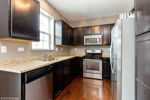338 Snow Drop Ln, Elgin, IL 60124 photo 4