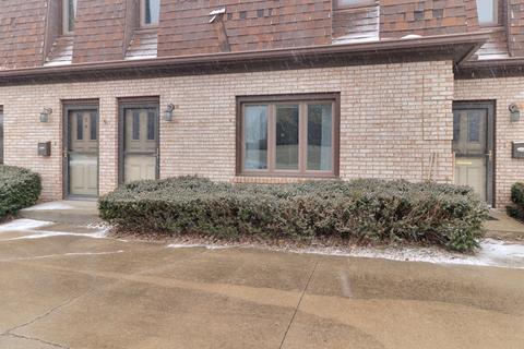 321 S Towanda Ave #7, Normal, IL 61761 photo 1