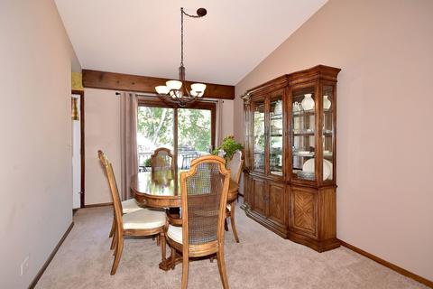 233 S Circle Dr, Addison, IL 60101 photo 8
