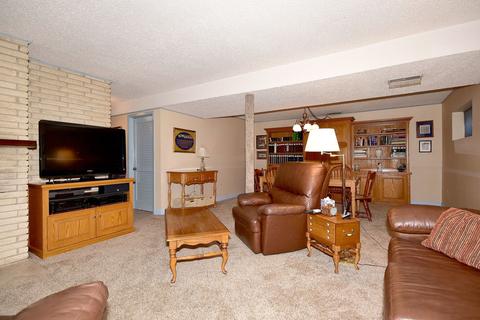 233 S Circle Dr, Addison, IL 60101 photo 18