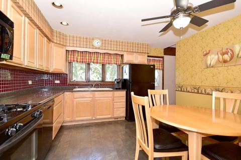 233 S Circle Dr, Addison, IL 60101 photo 6
