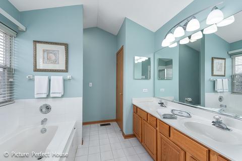 23716 Pond View Dr, Plainfield, IL 60585 photo 21