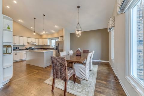 1414 Elm St, Wheaton, IL 60189 photo 8