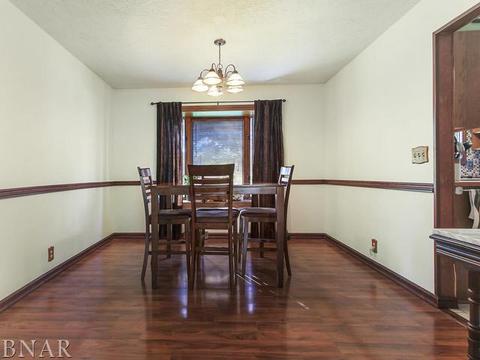 1207 N Oak St, Normal, IL 61761 photo 11