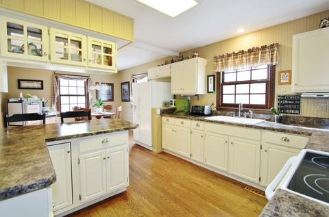 3725 Beth Dr, Morris, IL 60450 photo 7