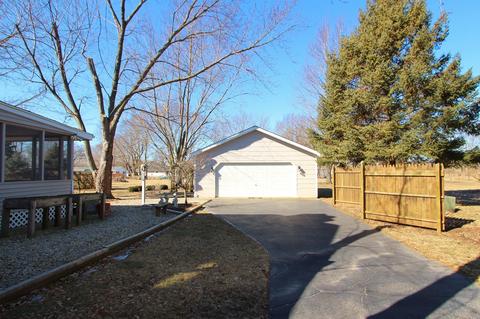 3725 Beth Dr, Morris, IL 60450 photo 3
