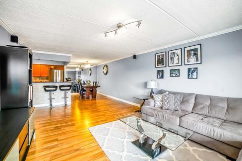 1436 E Thacker St #406, Des Plaines, IL 60016 photo 4