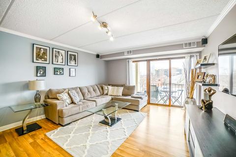1436 E Thacker St #406, Des Plaines, IL 60016 photo 2
