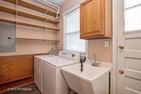 1 E Henry St, Mount Prospect, IL 60056 photo 9