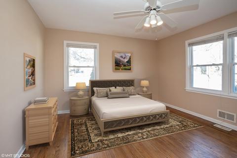 1 E Henry St, Mount Prospect, IL 60056 photo 5