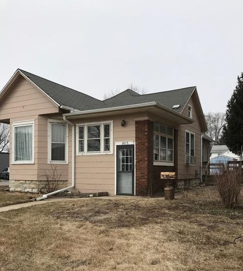 2015 4th St, Peru, IL 61354 photo 2