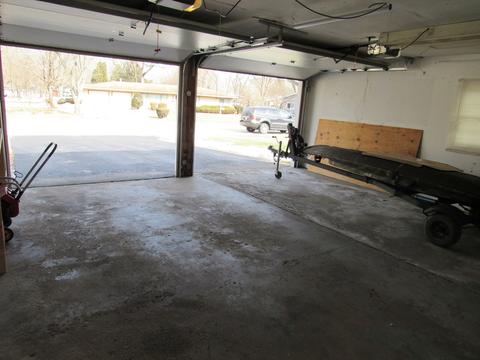 35 Circle Drive East Dr, Montgomery, IL 60538 photo 20