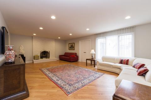 4049 Blake Ln, Glenview, IL 60026 photo 8