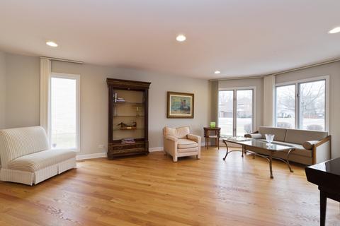 4049 Blake Ln, Glenview, IL 60026 photo 3
