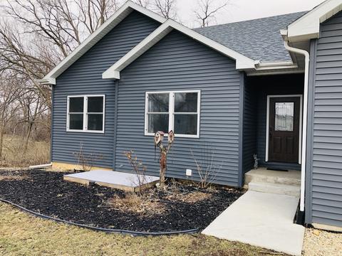 110 E 7th St E, Spring Valley, IL 61362 photo 2