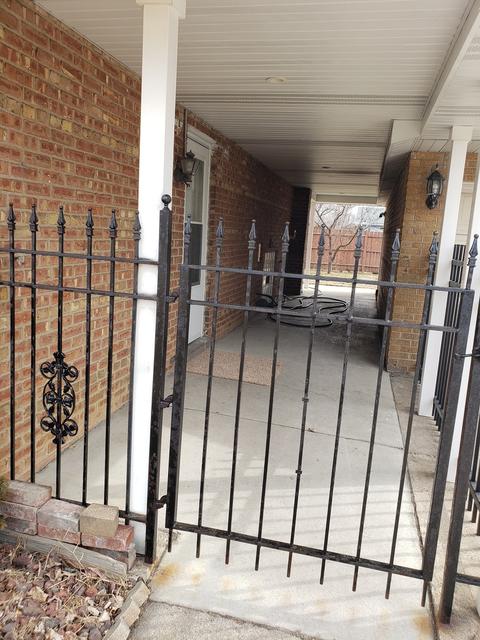 7311 S Roberts Rd, Bridgeview, IL 60455 photo 4