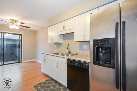 266 Circlegate Rd, New Lenox, IL 60451 photo 11