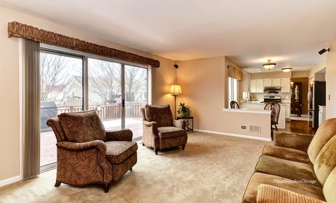 625 Equestrian Dr, Wheeling, IL 60090 photo 12